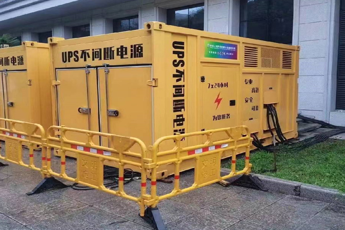 宁陵发电机租赁施工现场